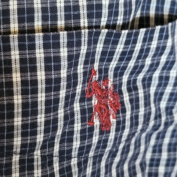 U. S. Polo Men's Plaid Front-centered buttons Plaid, Colors: blue & white Size:L - Picture 1 of 12